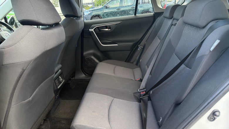 Toyota RAV4 2.5 VVT-i Hybrid Design 5dr CVT 2WD Hybrid Estate
